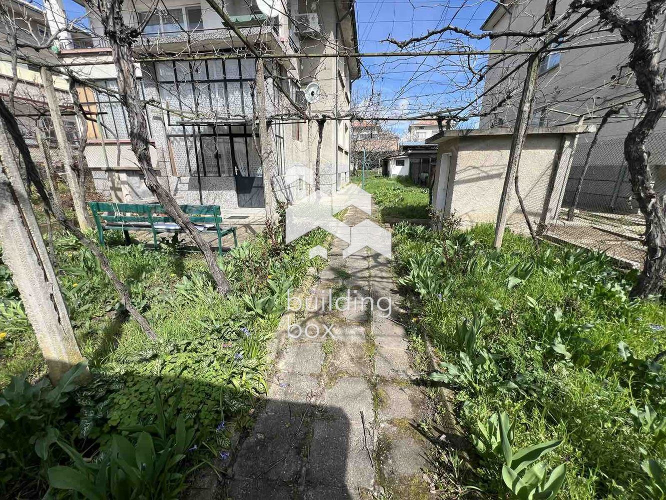 Етаж от къща в гр. Хисаря - 0