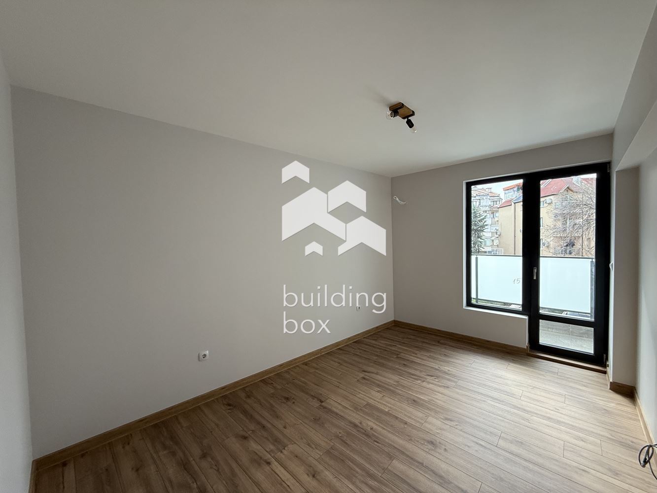 Тристаен апартамент с АКТ16 - център на гр. Пловдив - 0