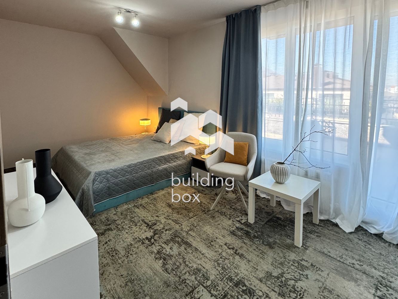 Многостаен апартамент в затворен комплекс в кв. Кръстова вада - 0