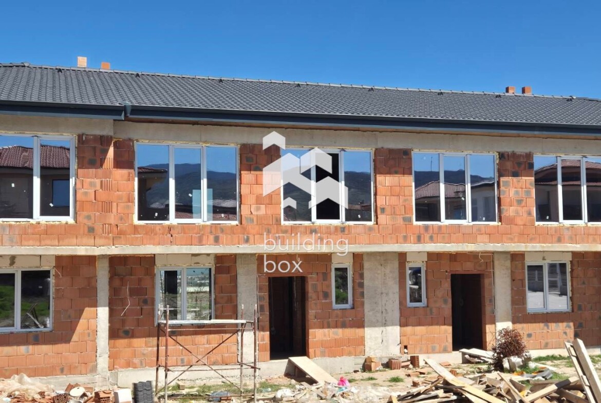 Къща с три спални с Акт 14 - 0