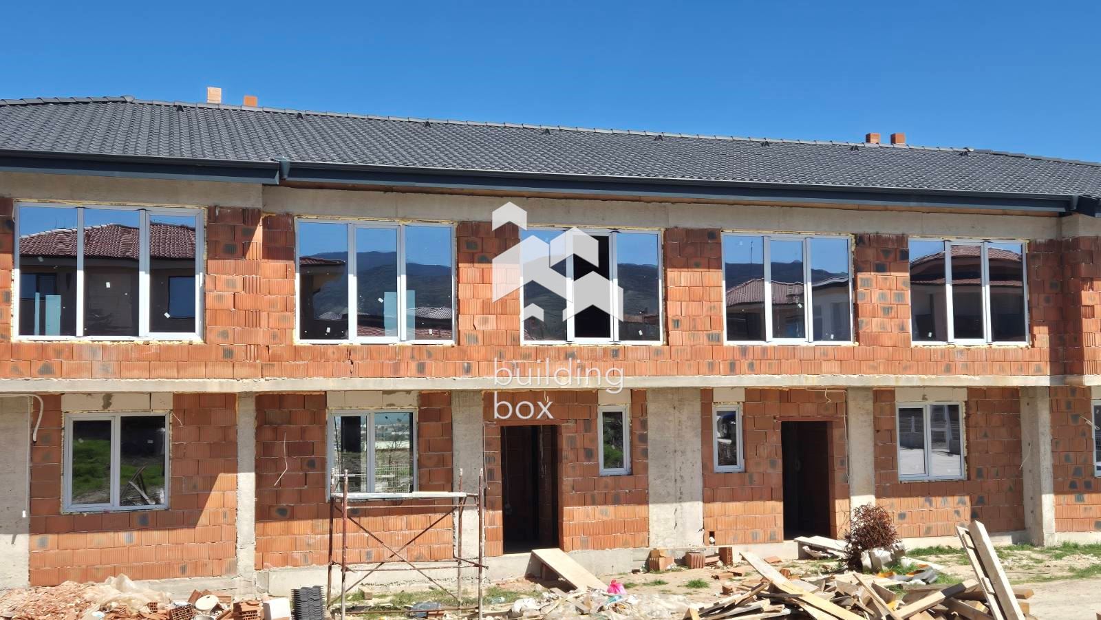 Къща с три спални с Акт 14