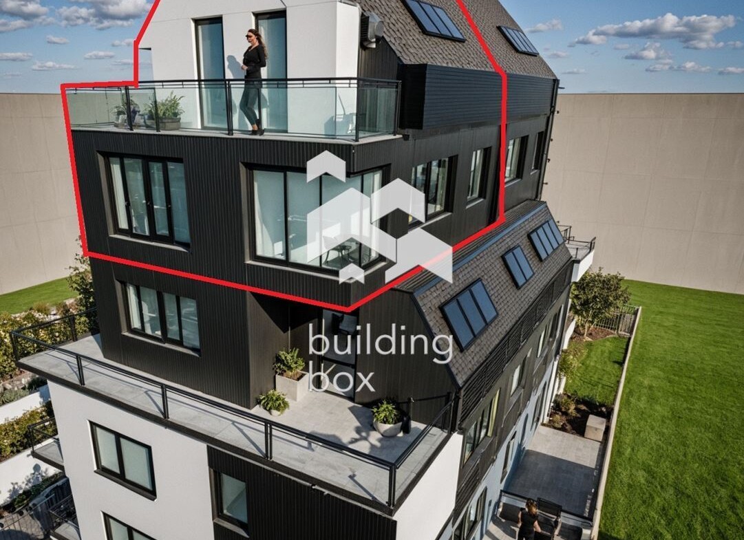 Просторен мезонет с тераса и спокойна среда - 0