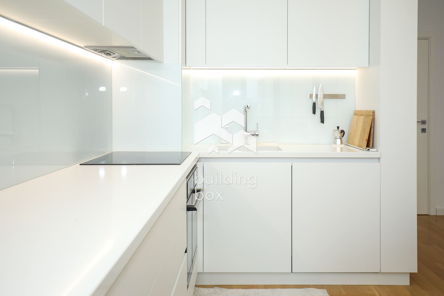 Тристаен апартамент - кв. Кръстова вада - 0