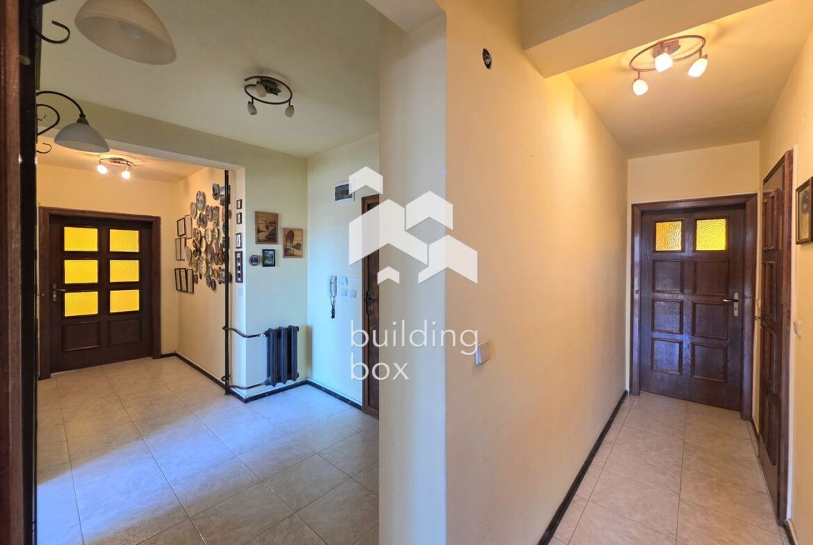 Четиристаен апартамент - кв. Витоша - 0