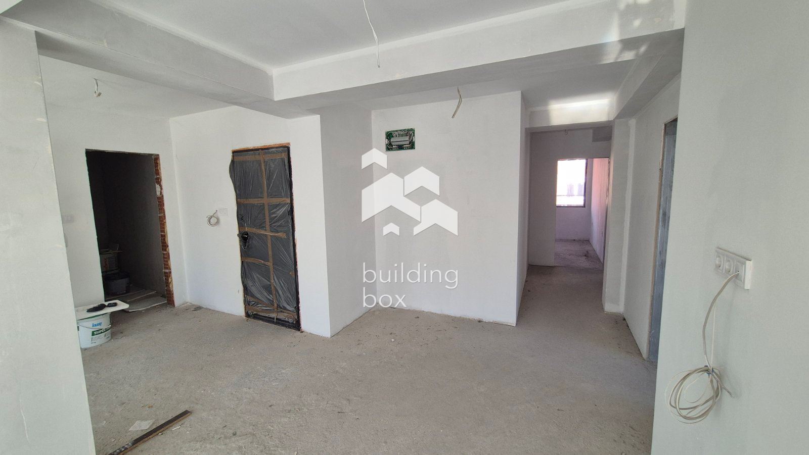 Апартамент с 3 спални в сграда с Акт 16 - 0