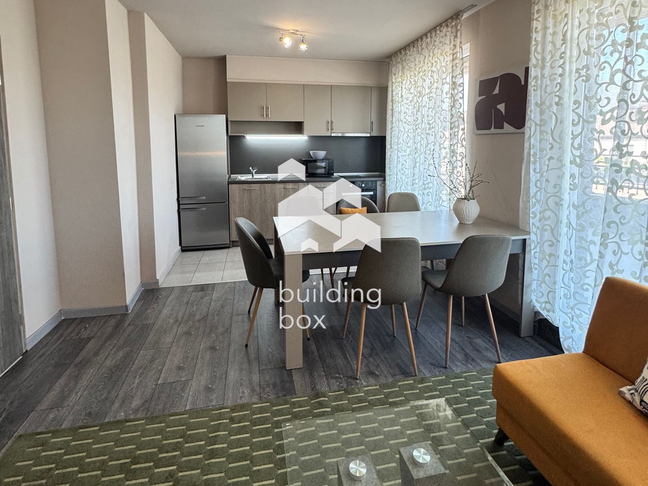 Многостаен апартамент в затворен комплекс в кв. Кръстова вада