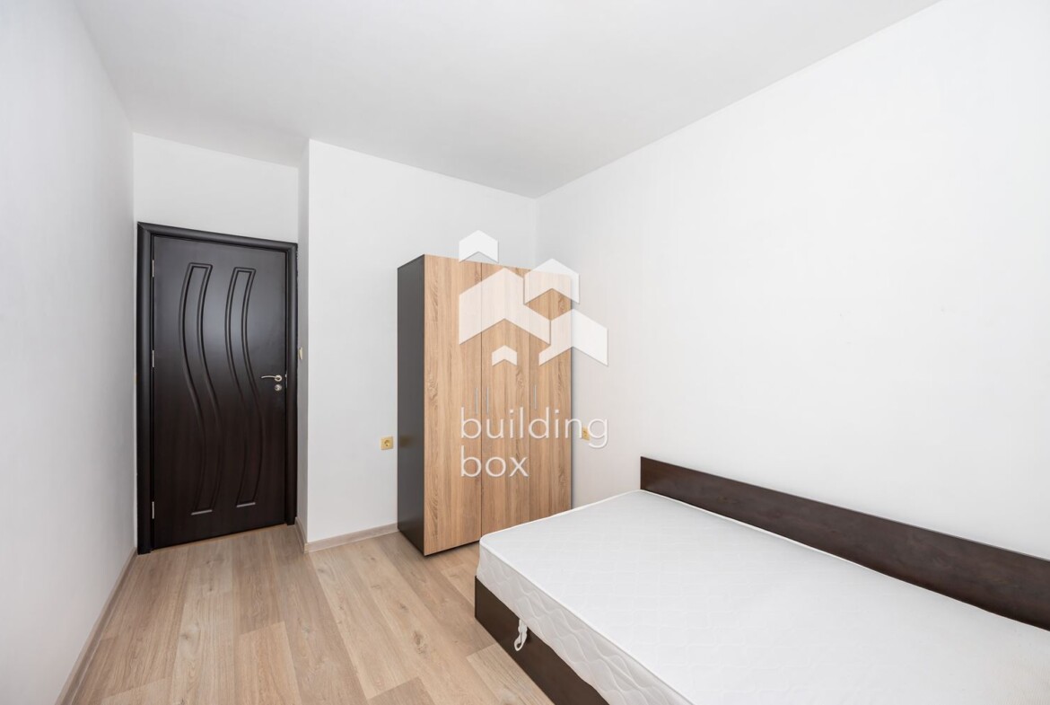 Тристаен обзаведен апартамент - 0