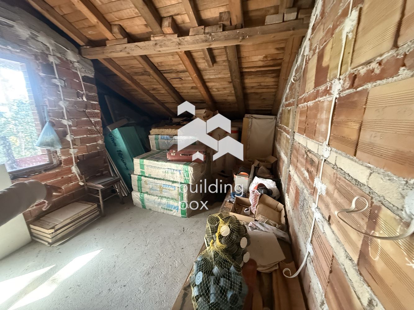 Къща с потенциал за дом или доход - местност Бяла Черква, над хижа Здравец - 0