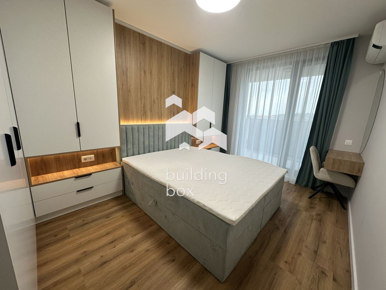 Дизайнерски двустаен апартамент в Ирис парк - 0