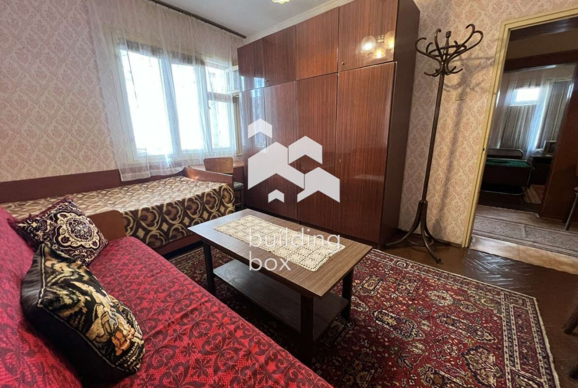 Етаж от къща в гр. Хисаря - 0