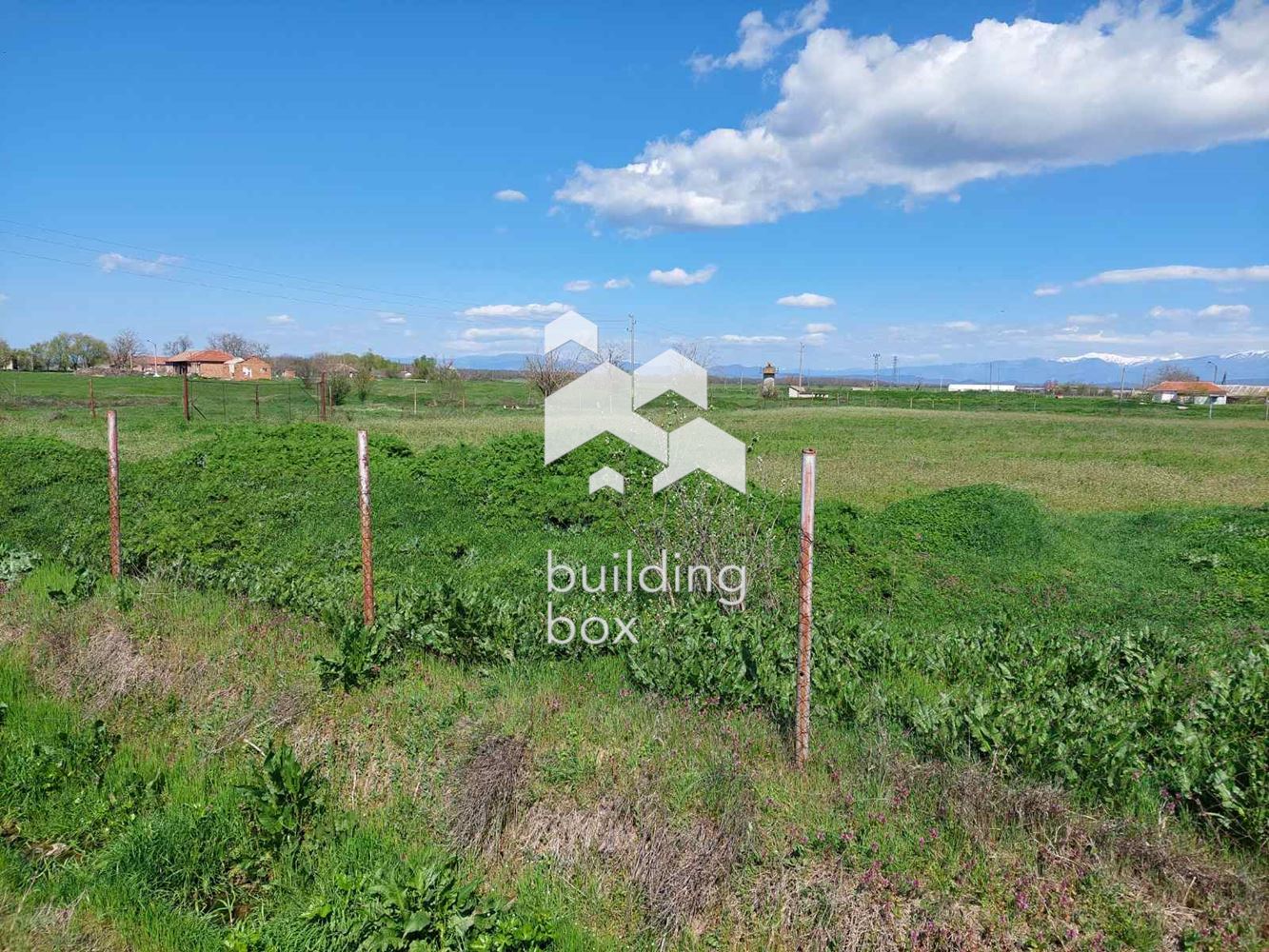 Парцел на главен път - 0