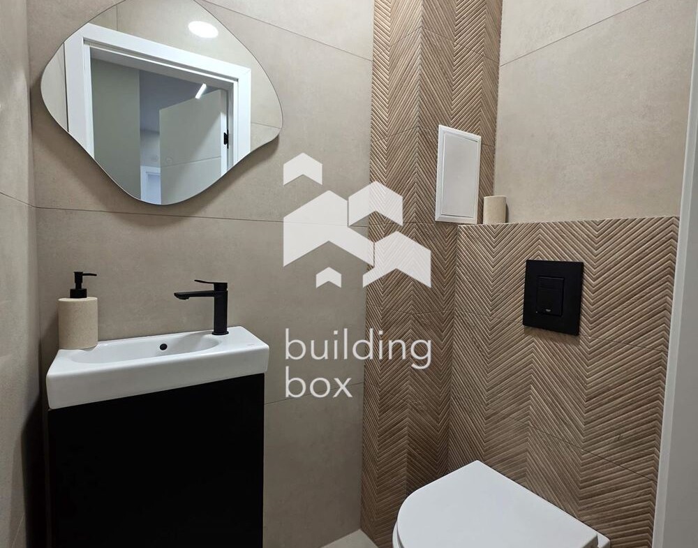 Тристаен апартамент в кв.Тракия. - 0