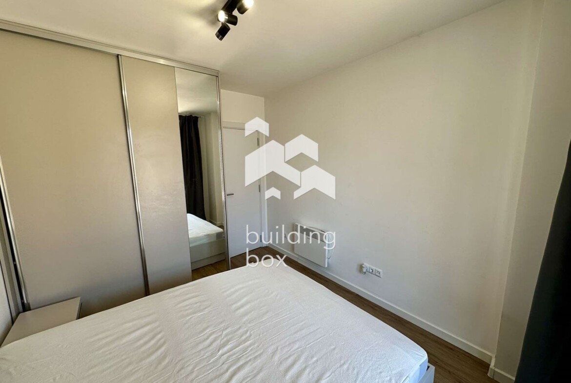 Модерно завършен двустаен апартамент в Центъра - 0