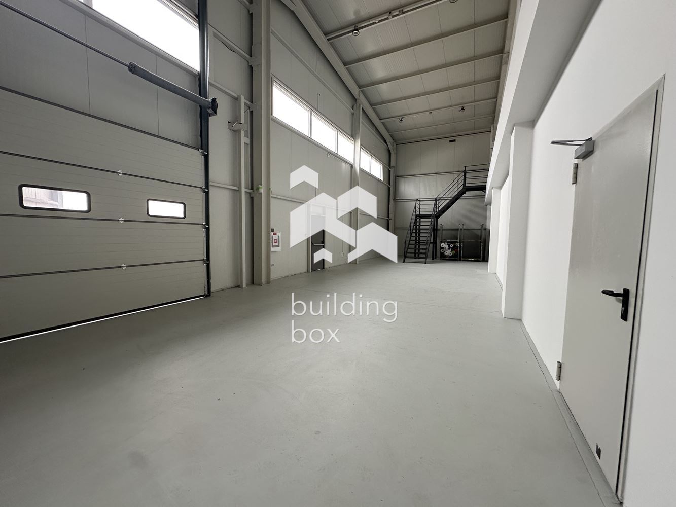 Сграда с потенциал на първа линия на бул. Европа - 0