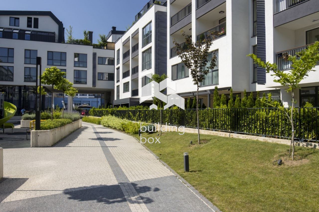 Просторен мезонет в затворен комплекс в Кръстова вада - 0