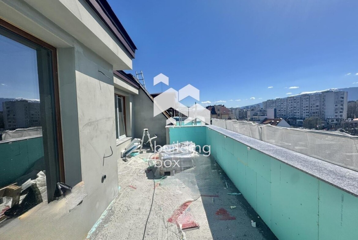 Тристаен апартамент с панорамна южна гледка до метростанция „Надежда“ - 0