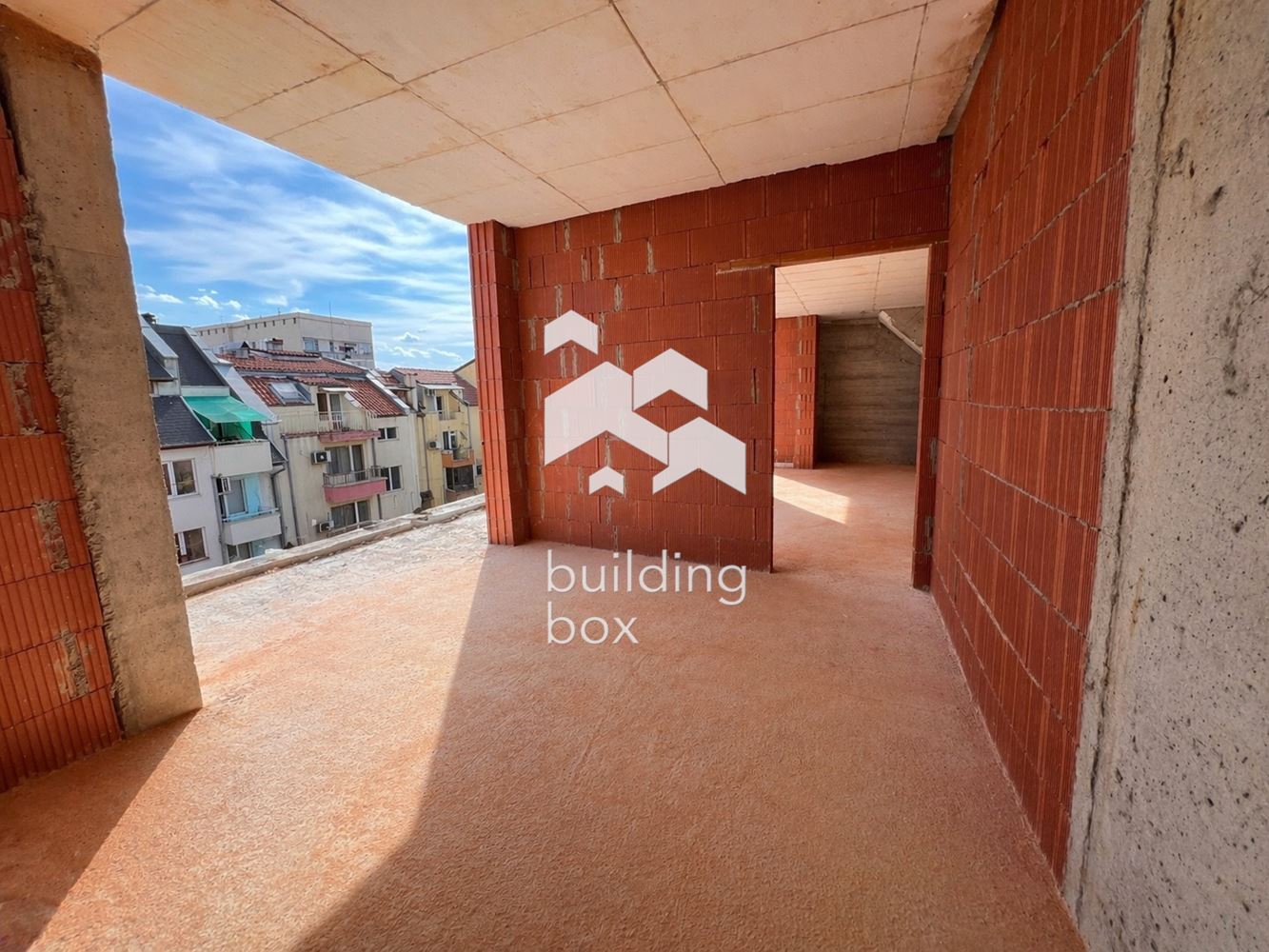 Двустаен апартамент в близост до Ритейл парка на ул. „Македония“ и парк „Белите брези“. - 0