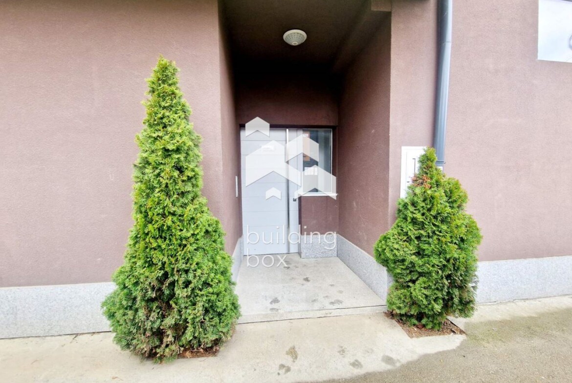 Тристаен апартамент в кв. Витоша - 0