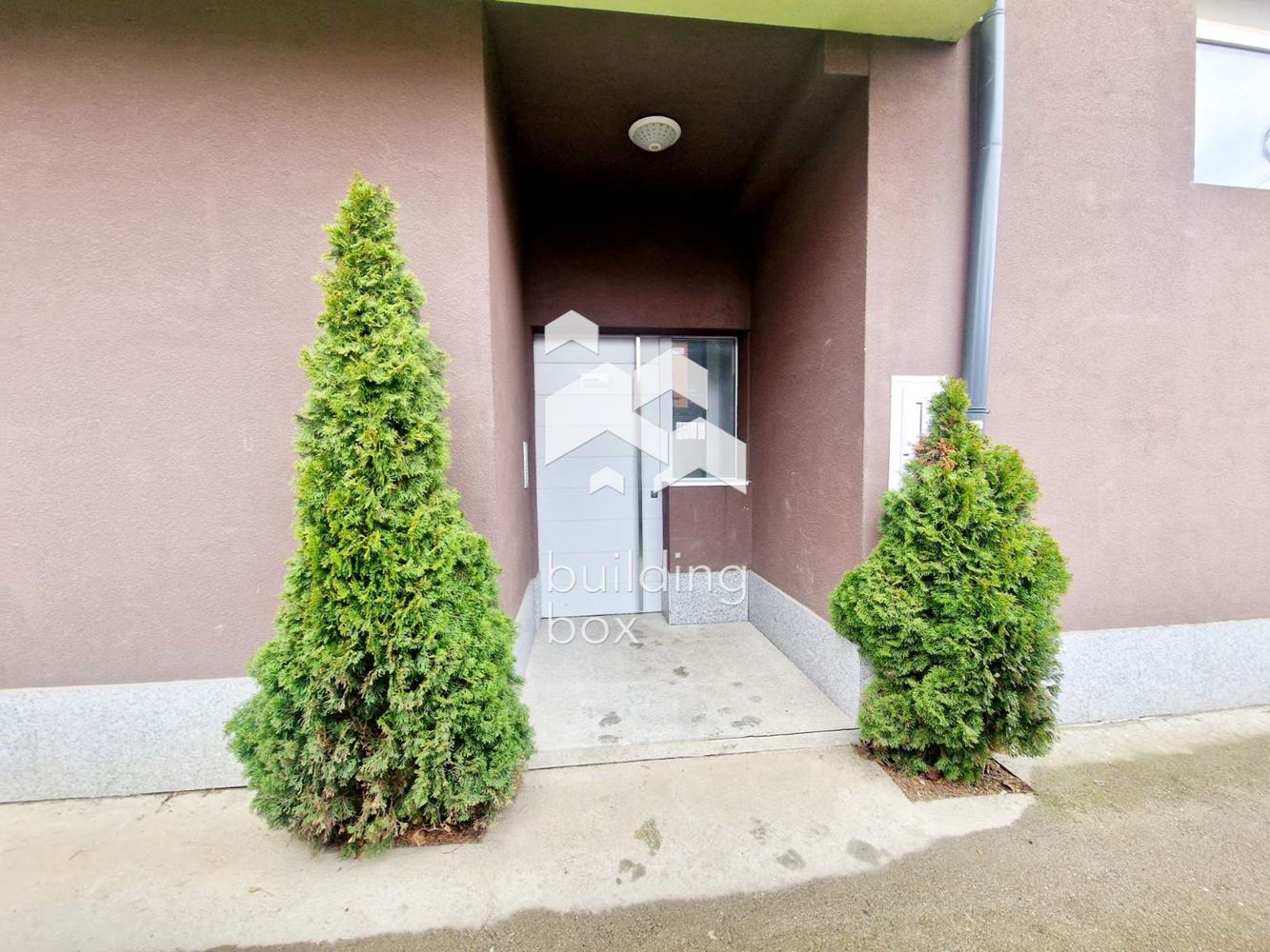 Тристаен апартамент в кв. Витоша - 0