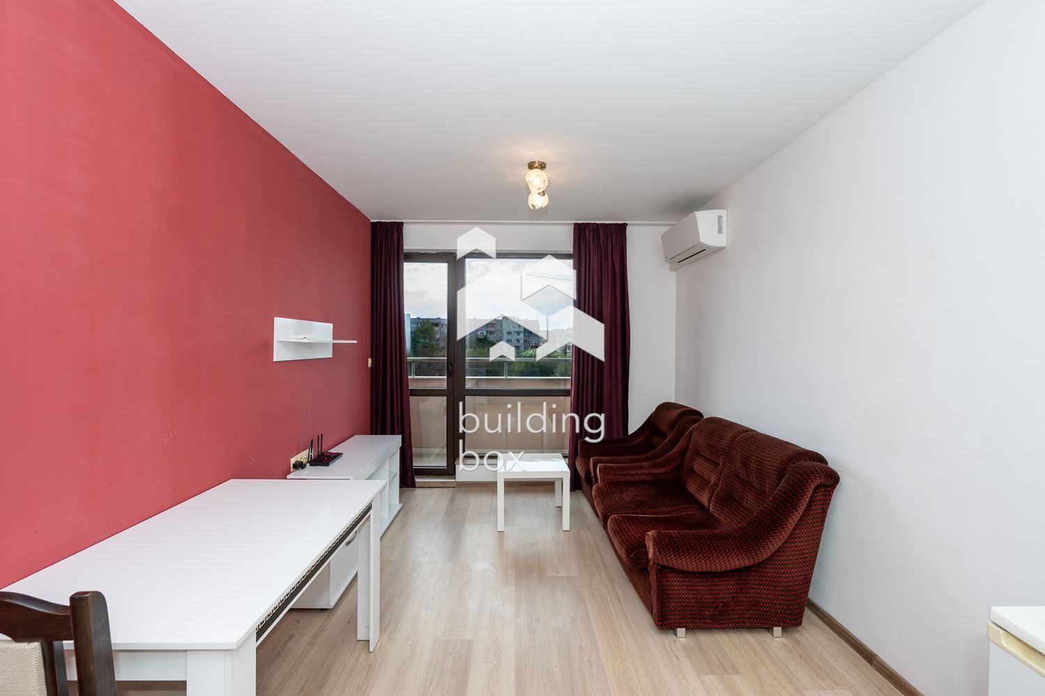 Тристаен обзаведен апартамент - 0