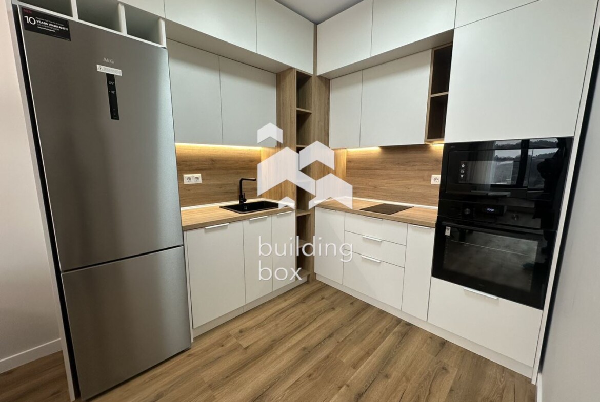 Дизайнерски двустаен апартамент в Ирис парк - 0