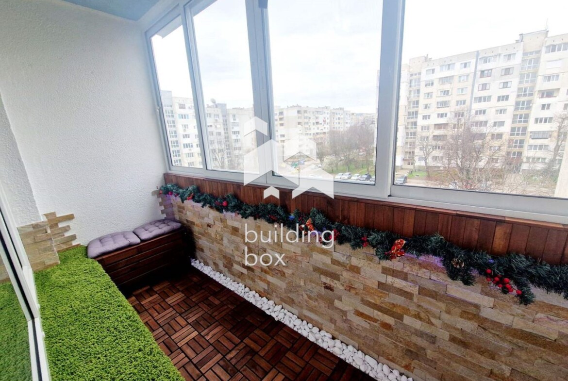 Просторен 2стаен апартамет в ж.к. Дружба 2 - 0