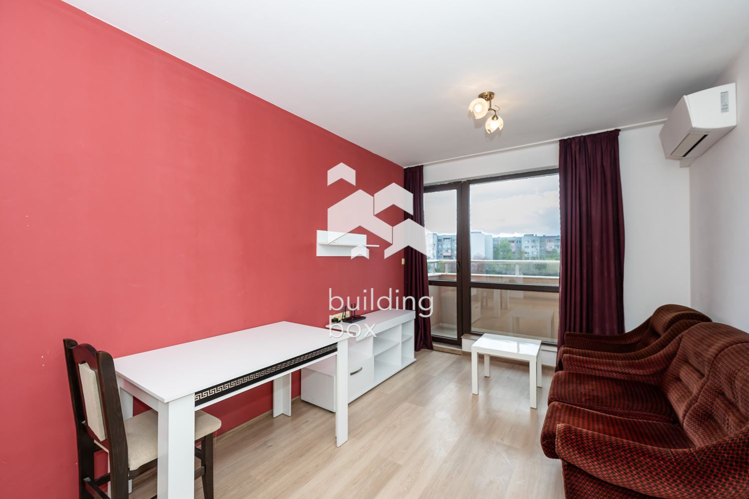 Тристаен обзаведен апартамент - 0