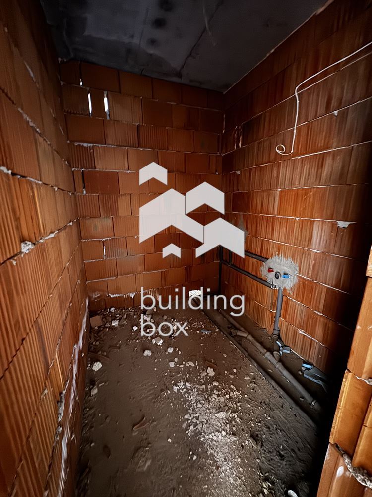 Инвестиционен двустаен апартамент - кв. Витоша - 0