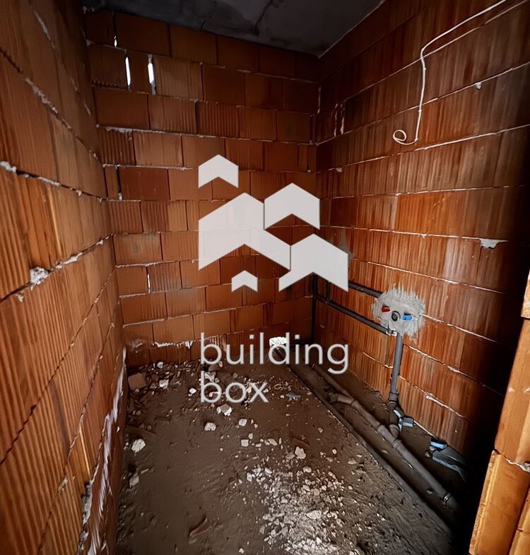 Инвестиционен двустаен апартамент - кв. Витоша - 0