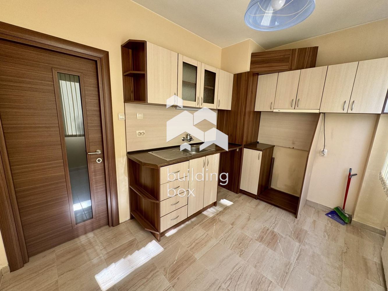 Гарсониера в Хаджи Димитър