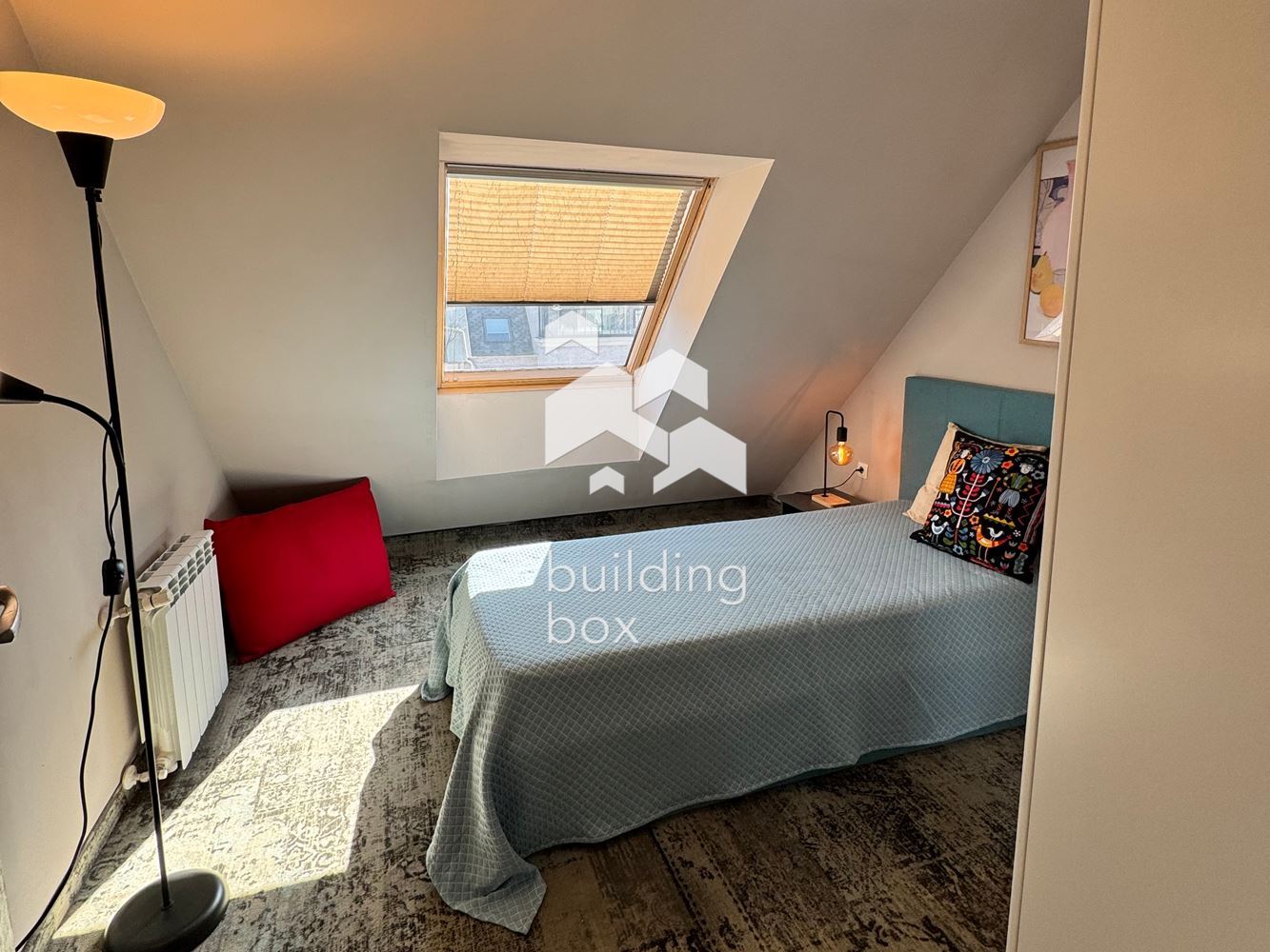 Многостаен апартамент в затворен комплекс в кв. Кръстова вада - 0