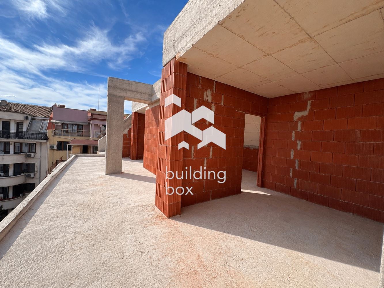 Двустаен апартамент в близост до Ритейл парка на ул. „Македония“ и парк „Белите брези“. - 0