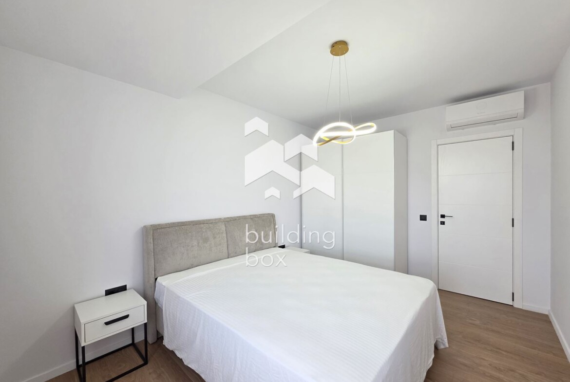 Стилен двустаен апартамент в Кръстова Вада - 0