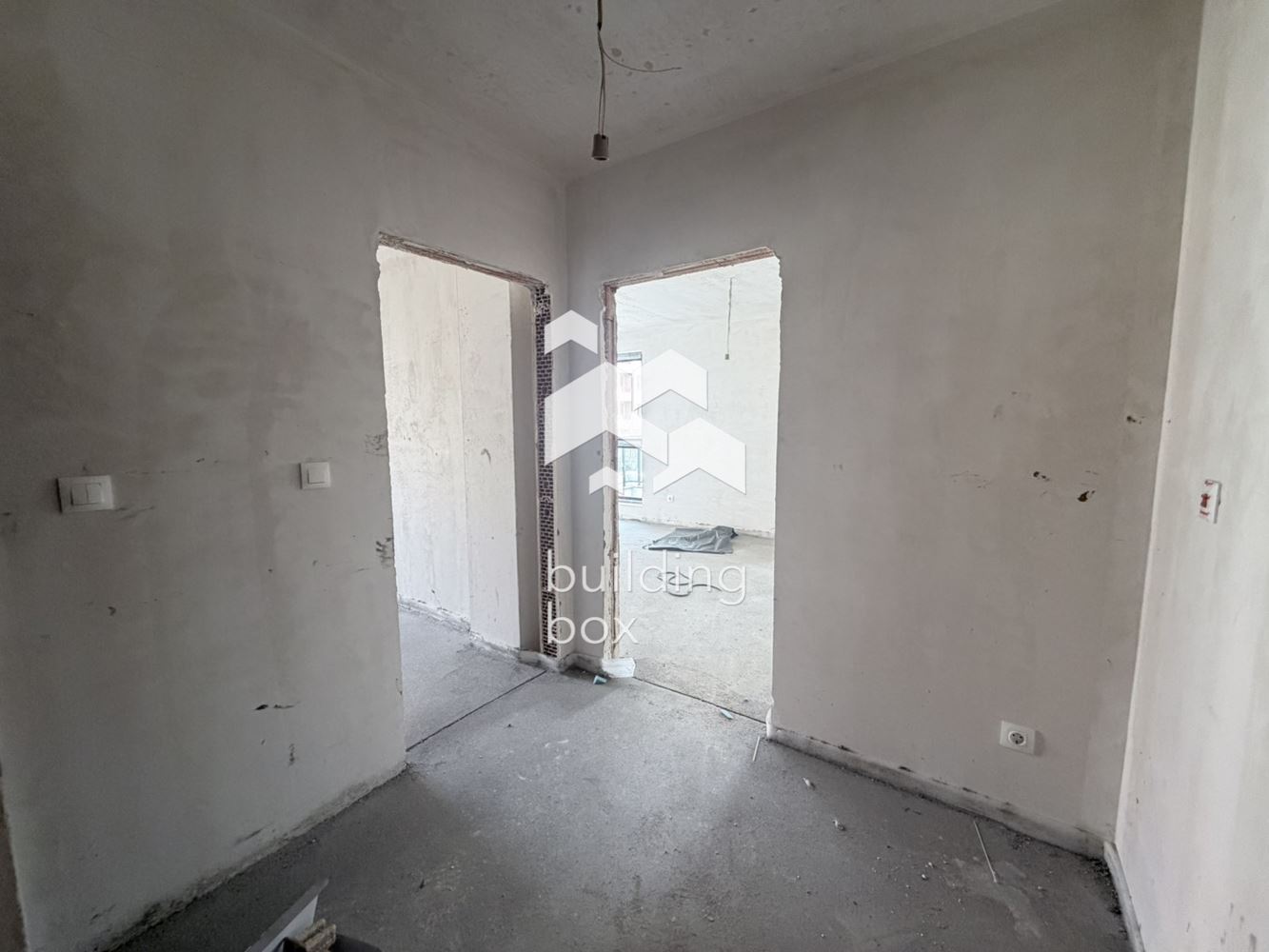 Двустаен апартамент с АКТ15 - кв. Остромила - 0