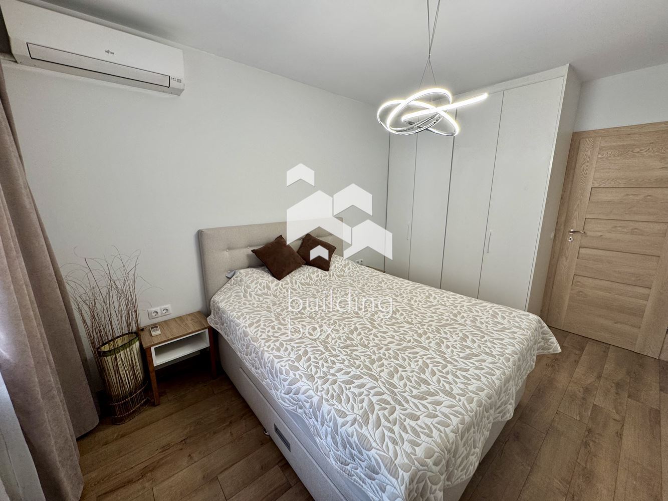 Луксозен двустаен в Центъра - 0