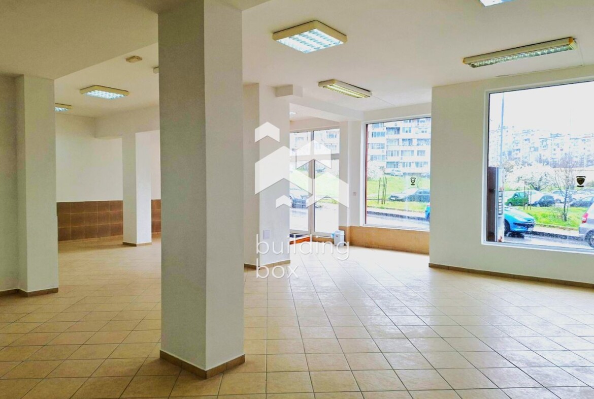 Голям функционален офис в кв.Владислав Варненчик - 0