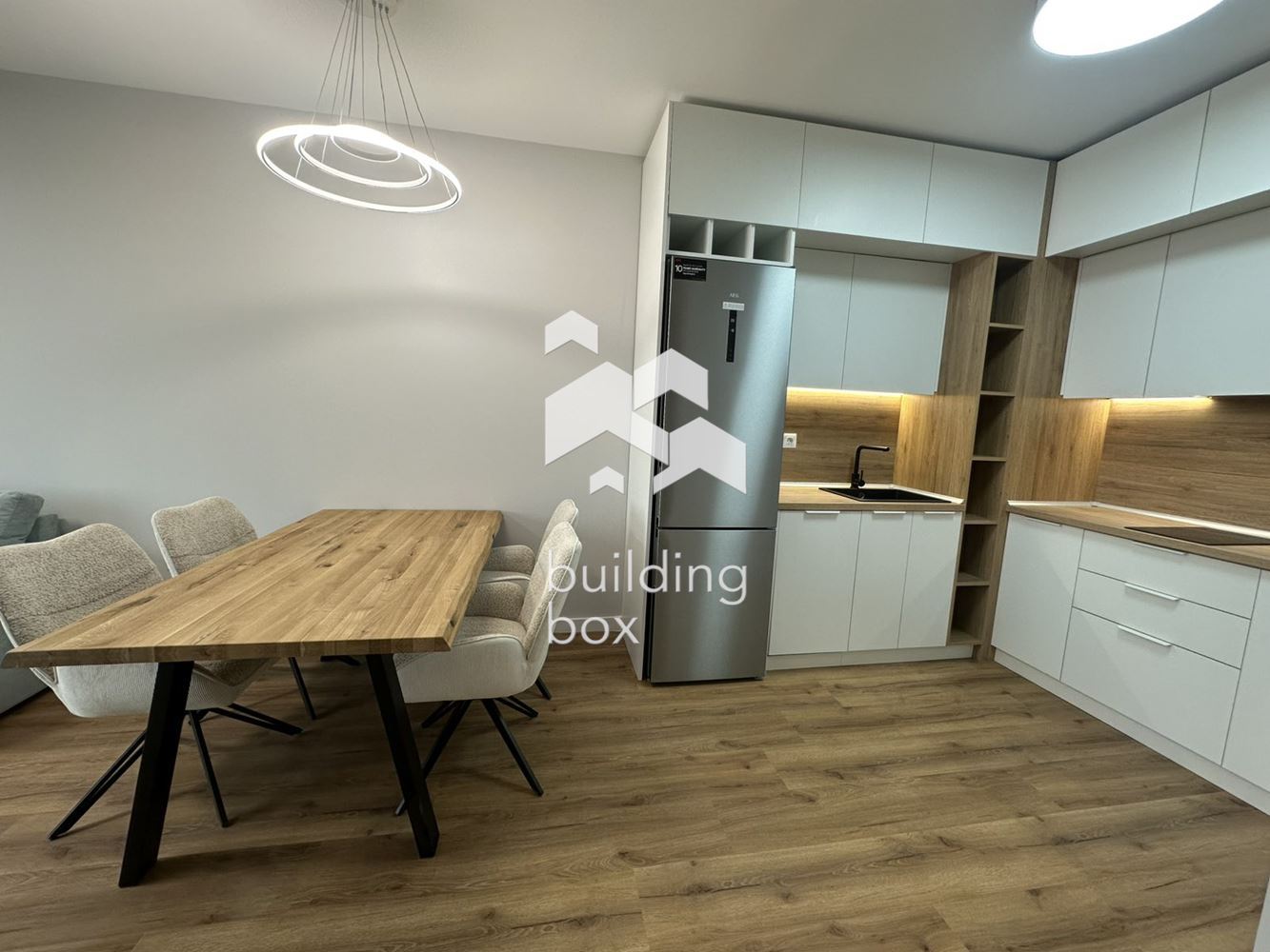 Дизайнерски двустаен апартамент в Ирис парк - 0