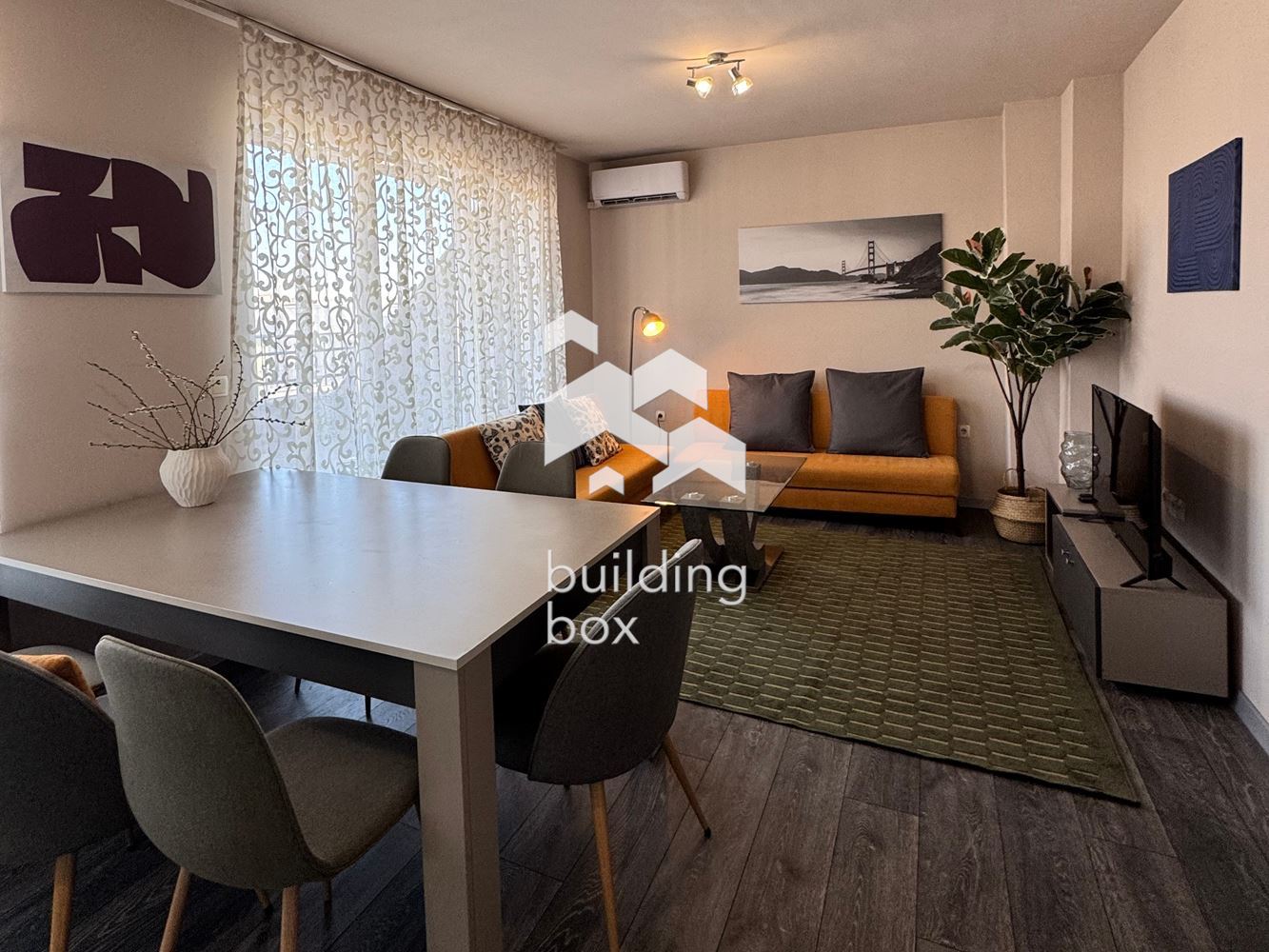 Многостаен апартамент в затворен комплекс в кв. Кръстова вада - 0