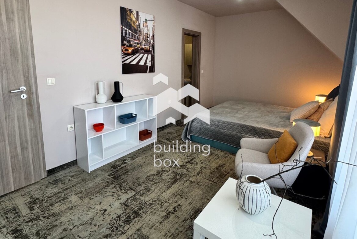 Многостаен апартамент в затворен комплекс в кв. Кръстова вада - 0