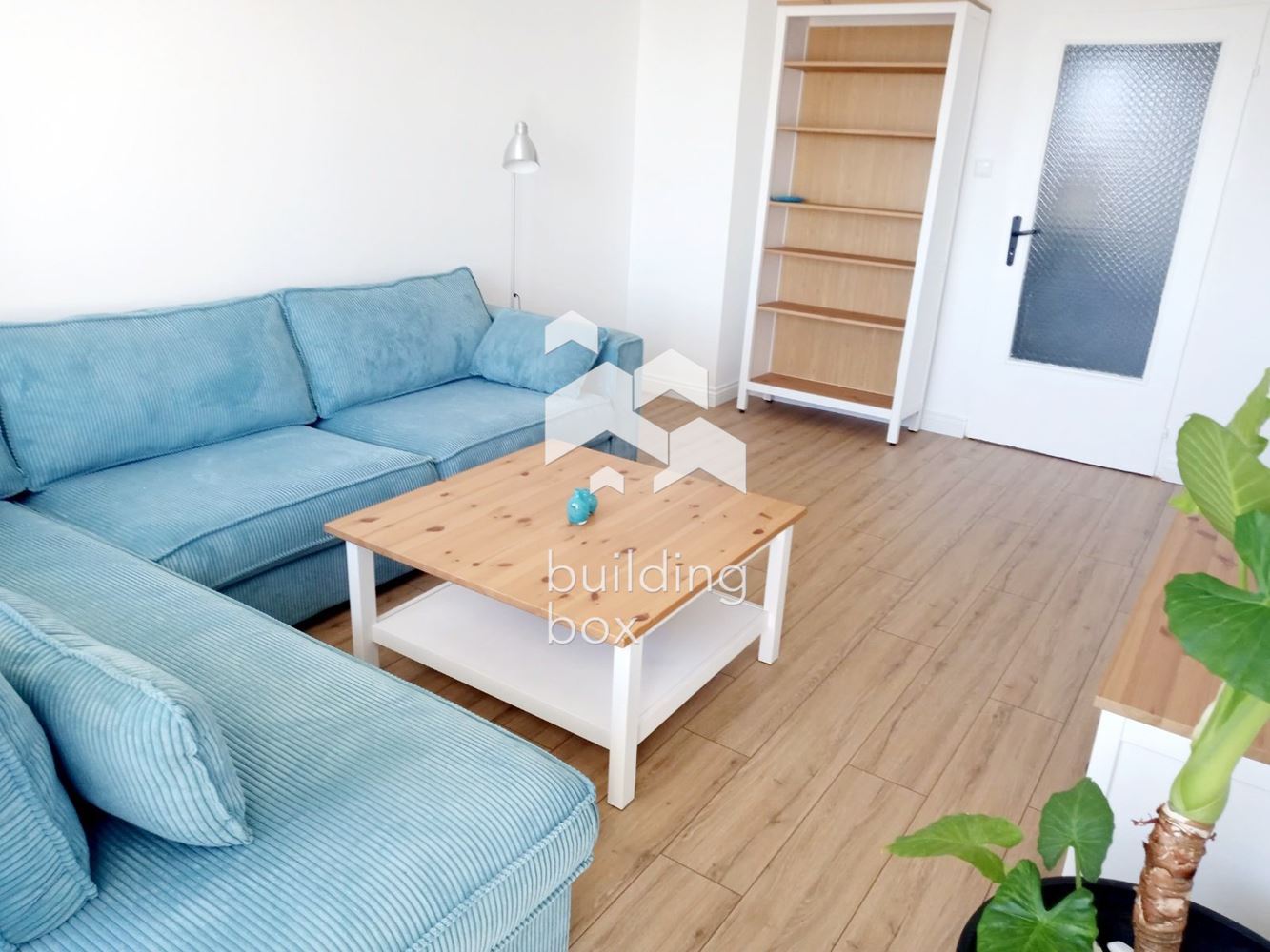 Просторен и светъл тристаен апартамент в кв. Модерно предградие - 0