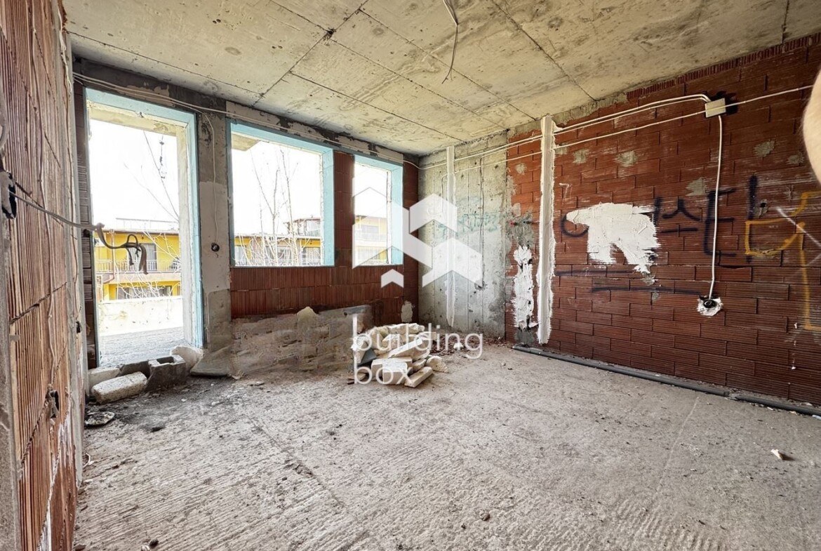 Инвестиционен двустаен апартамент - кв. Витоша - 0