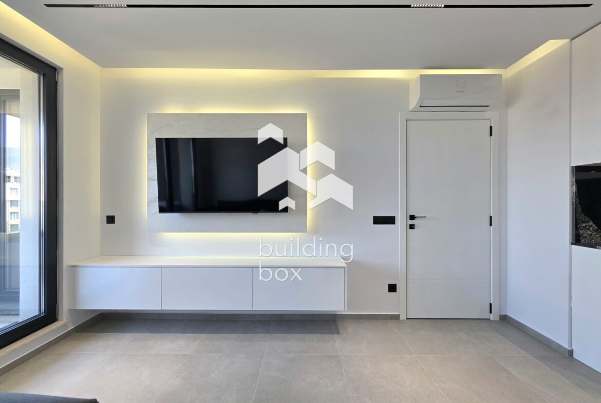 Стилен двустаен апартамент в Кръстова Вада - 0