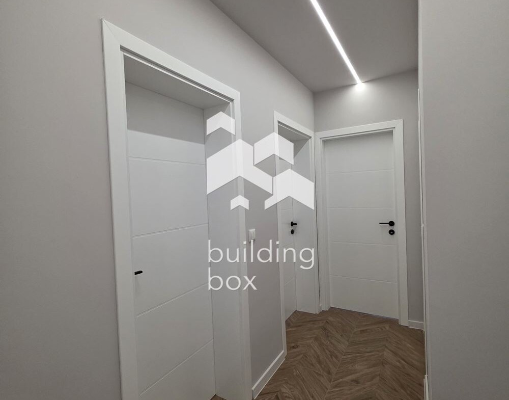 Тристаен апартамент в кв.Тракия. - 0