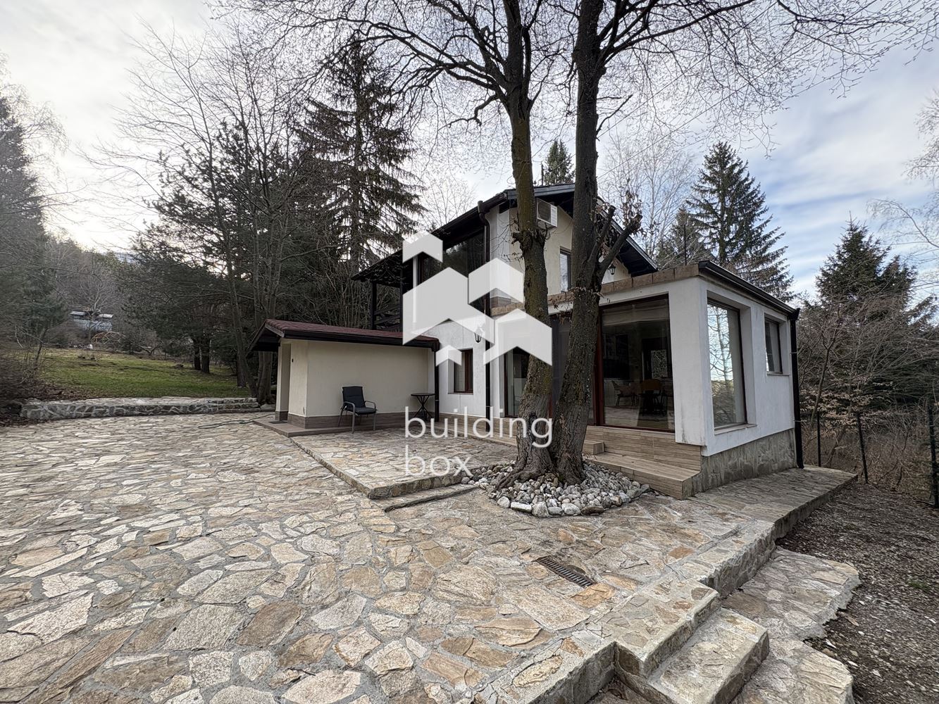 Уютна къща в с. Бистрица