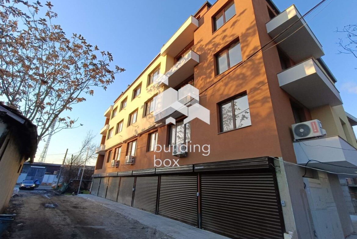 Апартамент с 3 спални - ж.к. Сухата река - 0