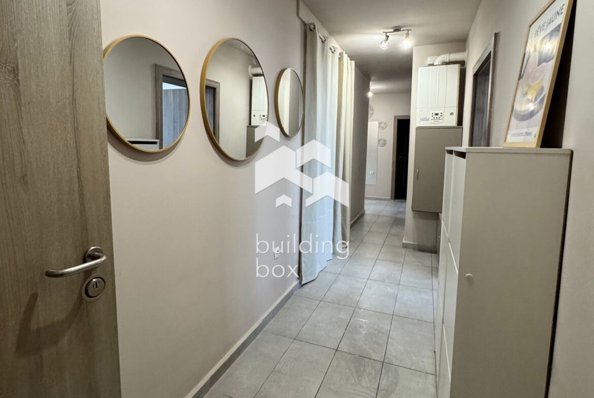 Многостаен апартамент в затворен комплекс в кв. Кръстова вада - 0