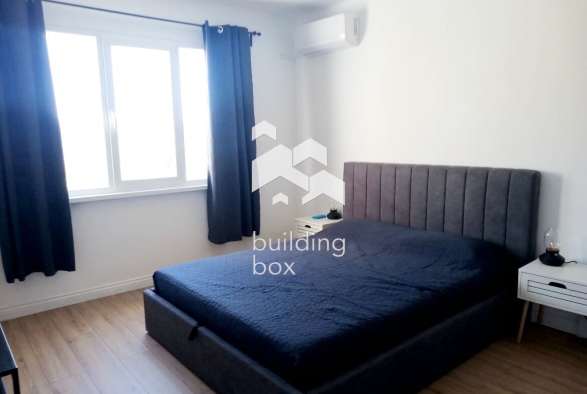 Просторен и светъл тристаен апартамент в кв. Модерно предградие - 0