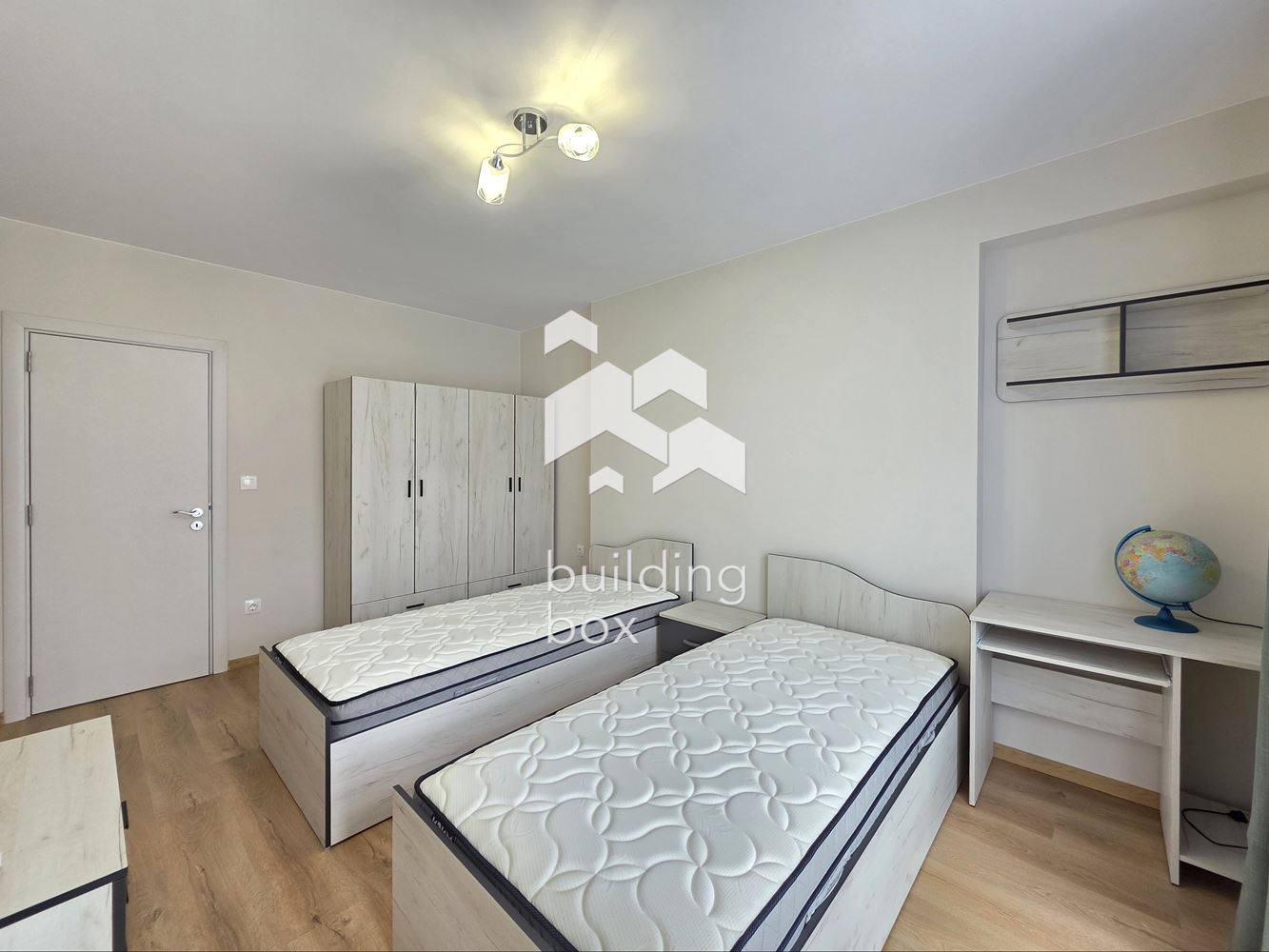 Чисто нов тристаен апартамент в Центъра - 0