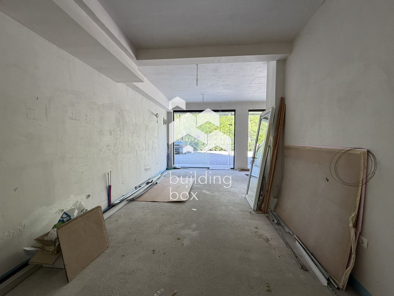 Офис/Магазин - гр. Пловдив кв. Каменица 2 - 0