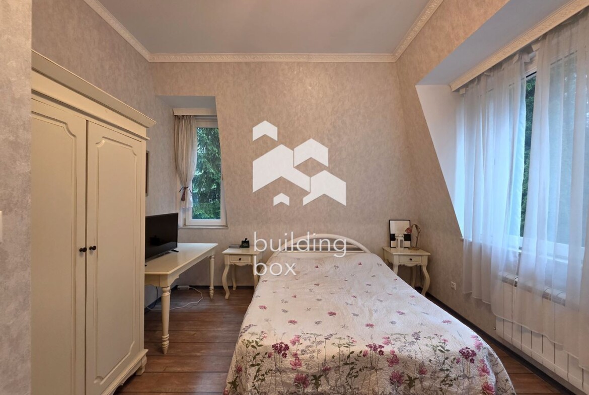 Уникална къща в полите на Витоша - 0